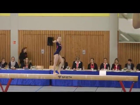 Hannah Dietz am Balken Deutsche Jugendmeisterschaft 2016