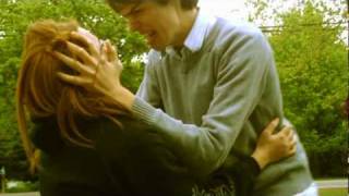 Run Joey Run Music Video (Glee cast)