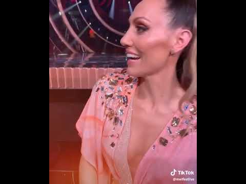 Lina Hedlund snor Jon Henrik Fjällgrens blommor