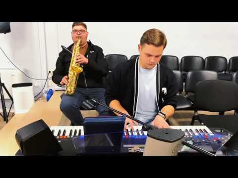 Andrei David si Andy Cipleu: Azi visul vostru, se împlineste(proba instrumentala)