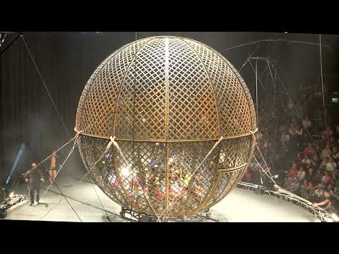Circus Flic Flac Die Todeskugel - Globe of Speed 8 Motorräder in einer Kugel