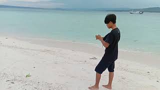 preview picture of video 'Pasir putih Kadatua beach, baubau'