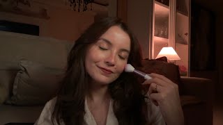 todo mundo está dormindo, exceto você 🛋️ asmr caseiro (voz suave, sussurros, pincel na tela e mais)