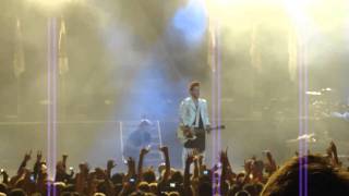 30 Seconds to Mars - &quot;Search and Destroy&quot; (Live in Los Angeles 4-9-11)