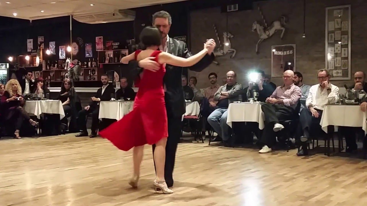 Gustavo Benzecry Sabá y María Olivera - Tango
