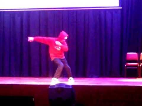 Bboy Roflow (jurado) - Centro cultural de Ate 2013