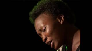 Martha Mwaipaja - TUSIKATE TAMAA (official video)