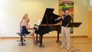 Mike Mower, Sonata Latino – 3. Satz: Bossa Merengova