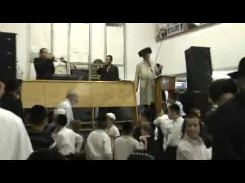 Bostoner Rebbe Shule in Har Nof