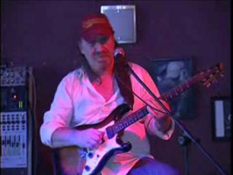 Antigona Qena "Pa skenar" RTK