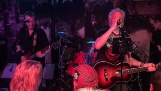 BIG COUNTRY LIVE IN DUNFERMLINE 30/12/16 HOLD THE HEART