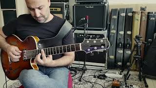 Video thumbnail for Two Rock Classic Reverb with Sadowsky Semi - Hollow by Francisco Abreu Music