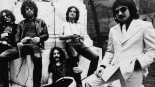Blue Oyster Cult - Divine Wind