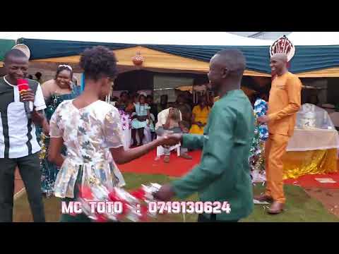 Top Hilarious kamba couple dance with Mc toto