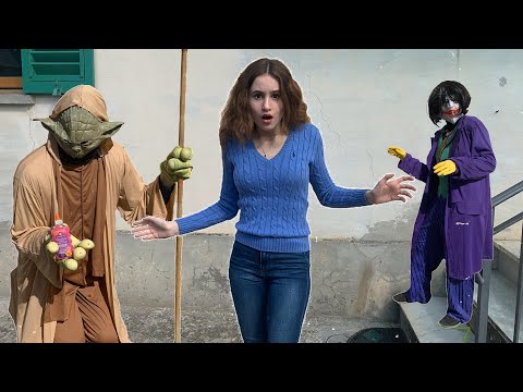 TROVA GLI INGREDIENTI SLIME NASCOSTI DA YODA E JOKER ! - by Charlotte M.