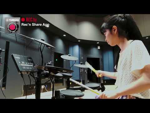 Senri Kawaguchi uses the Rec "N' Share App with the DTX 402!