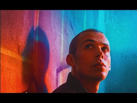 Tenir debout - Réalisation Romas Zabarauskas Optimale Distribution