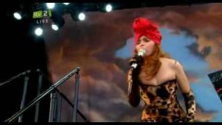 Paloma Faith - Smoke And Mirrors Isle Of Wight Festival 2010