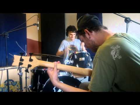 Princess Knocked Out The Gardener - Princess KNocked Out The Gardener 2011