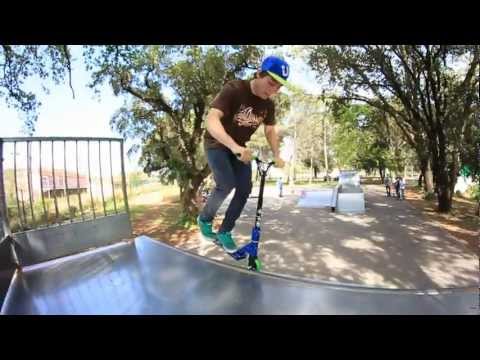 Arnaud Marchenoir - Taravana Scooter Wear Edit 2012