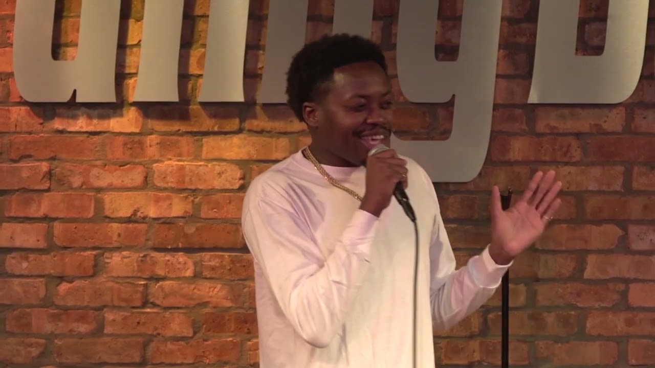 Promotional video thumbnail 1 for Telling jokes or entertaining crowds