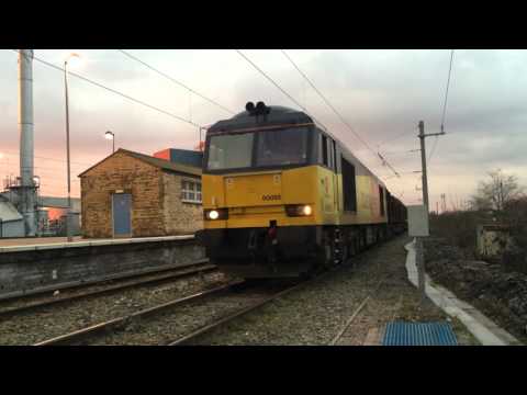 60095 departing Warrington with 6J37