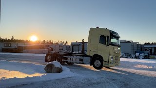Volvo FH 62 TR hook lift truck | Image 4 - Autoline