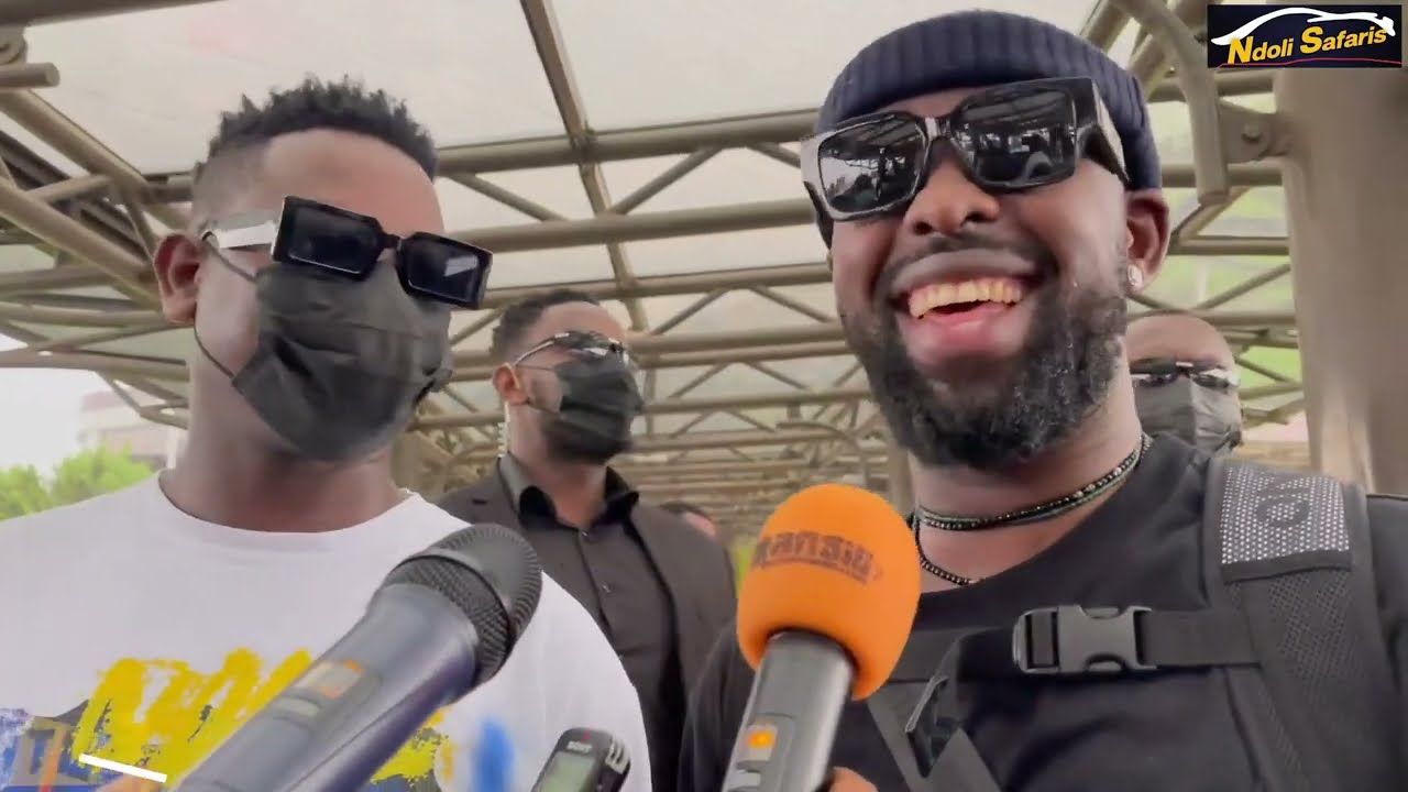 Bruce Melody azanye Eddy Kenzo I Kigali  Bati Tugiye kuhatwika ||Imvura Imucikiyeho amutegereje