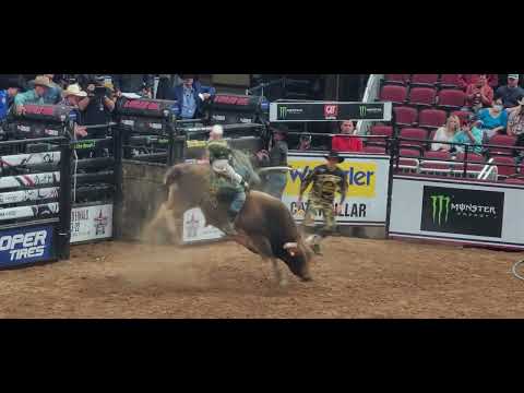 Andrew Alvidrez vs Magic Carpet 87.25pts PBR Glendale Round 2