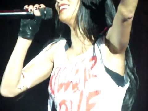 Nicole Scherzinger - Don't Hold Your Breath (HMV Hammersmith Apollo 19/02/12)