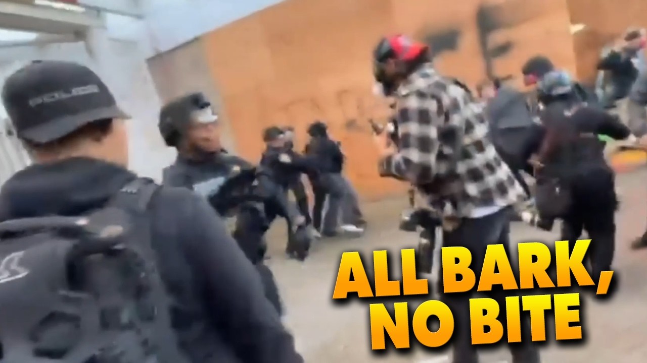 Antifatards SCATTER LIKE ROACHES after BREAKING OPEN gate at the Portland ICE facility