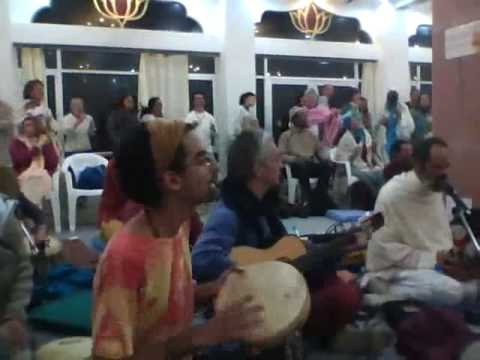 Guru Brahma - Chandra Lacombe