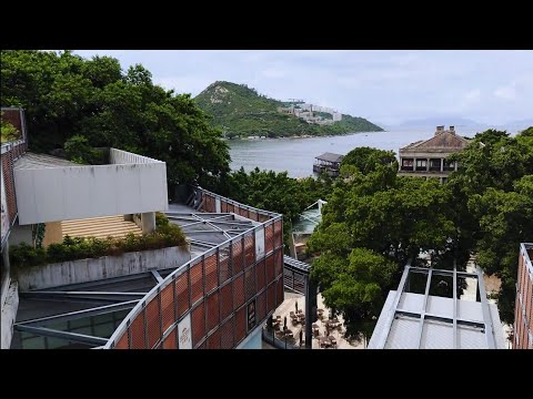 Escalator mall by the sea, 12x escalator