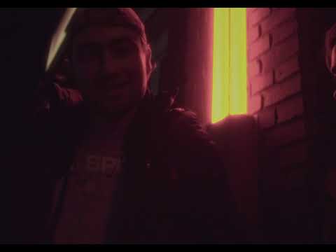 Video-Vorschau von {{ movie.title }}