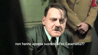 Hitler NON va a vedere Le Braghe Corte al Locomotiv...