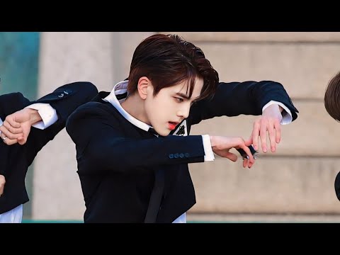 Popular Guy Fall In Love With Ordinary Girl 💗 Korean Mix Hindi Songs 💗 Love Story Song 💗 Cin Klip