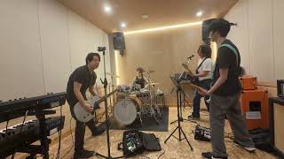 FaveMotive - "Let's Rock (Demo)"