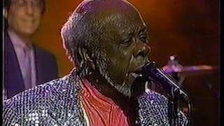 Rufus Thomas on Conan OBrien "Walkin the Dog" from Bluesiana Hurricae 1995