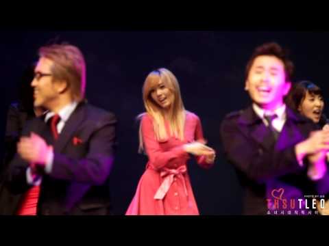 100107 Legally Blonde Jessica curtain-call by thsutleo.com