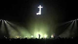 Nine Inch Nails - God Given (live from Sacramento)