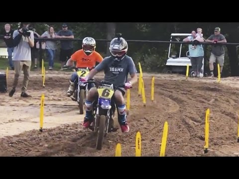 Junior Moto X / Pit Bike Wars! 365 Vlogs w/ Brett Cue - 029