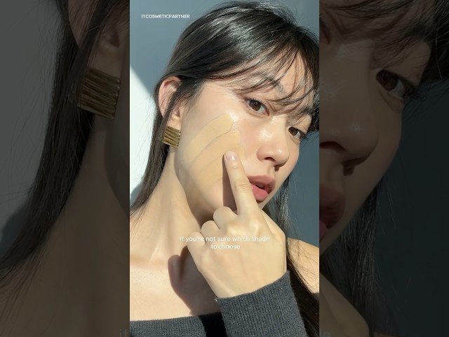 Vídeo relacionado con Your Skin But Better Cc+ Cream Foundation Spf50+ Light Medium 32 Ml