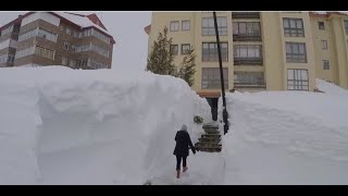 preview picture of video 'Temporal Febrero 2015 hasta 4 metros de nieve. Puerto de San Isidro y Asturias'
