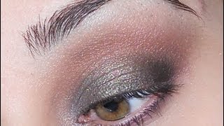 preview picture of video 'Dark Plum and Green Prom Eye look'
