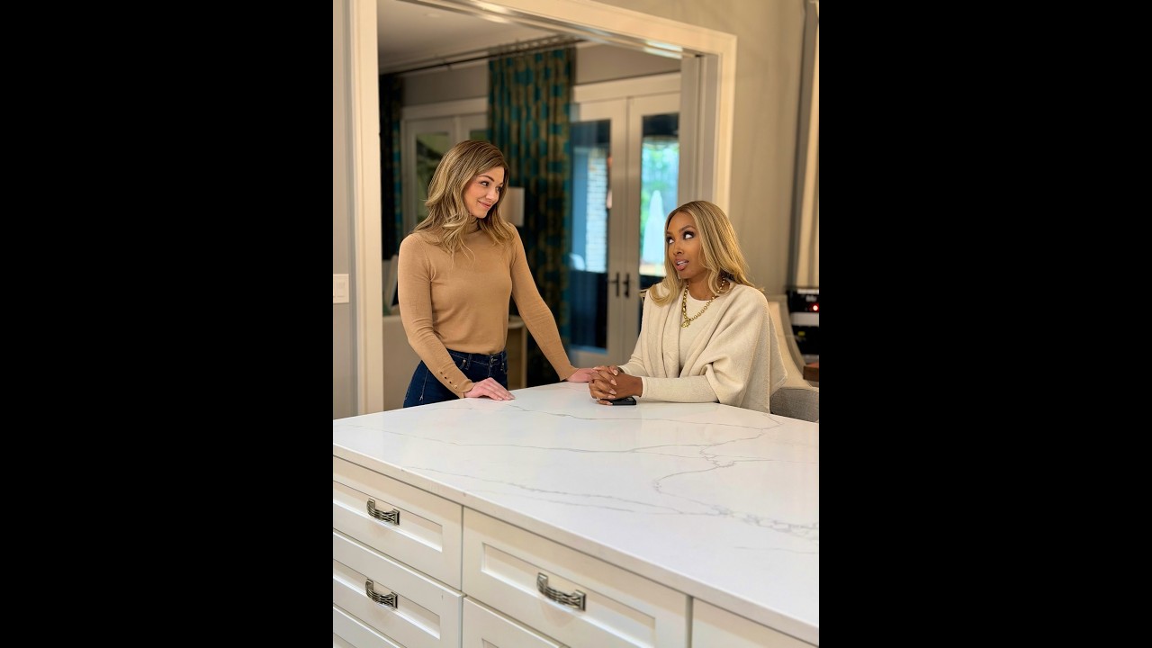 When Lesa tells Amber how much she likes Mike!