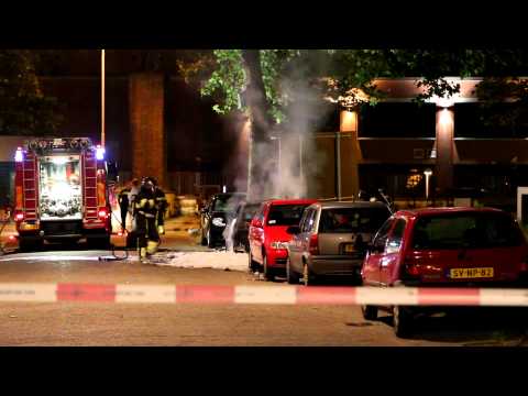 Autobrand aan de Boschveldweg in Den Bosch