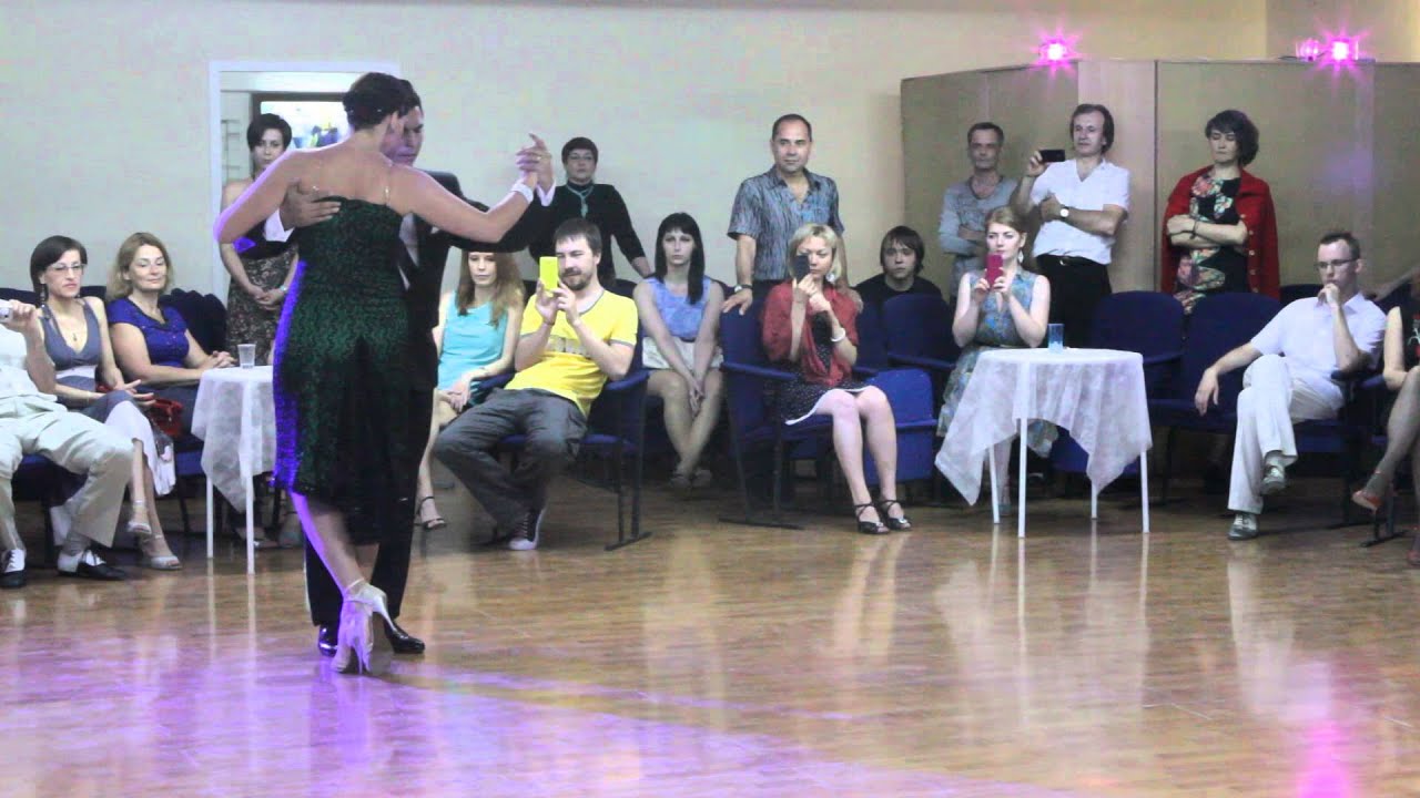 Carlos & Brigita Rodriguez  de BoedoTango Di Sarli Samara May 2015