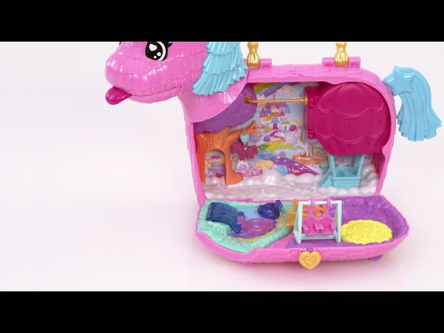 Vídeo relacionado con Polly Pocket Corderito de ensueño Estuche Conjunto de juego y muñecos, juguete de viaje con una muñequita, un unicornio a modo de mascota, comida y accesorios de moda, JCB15