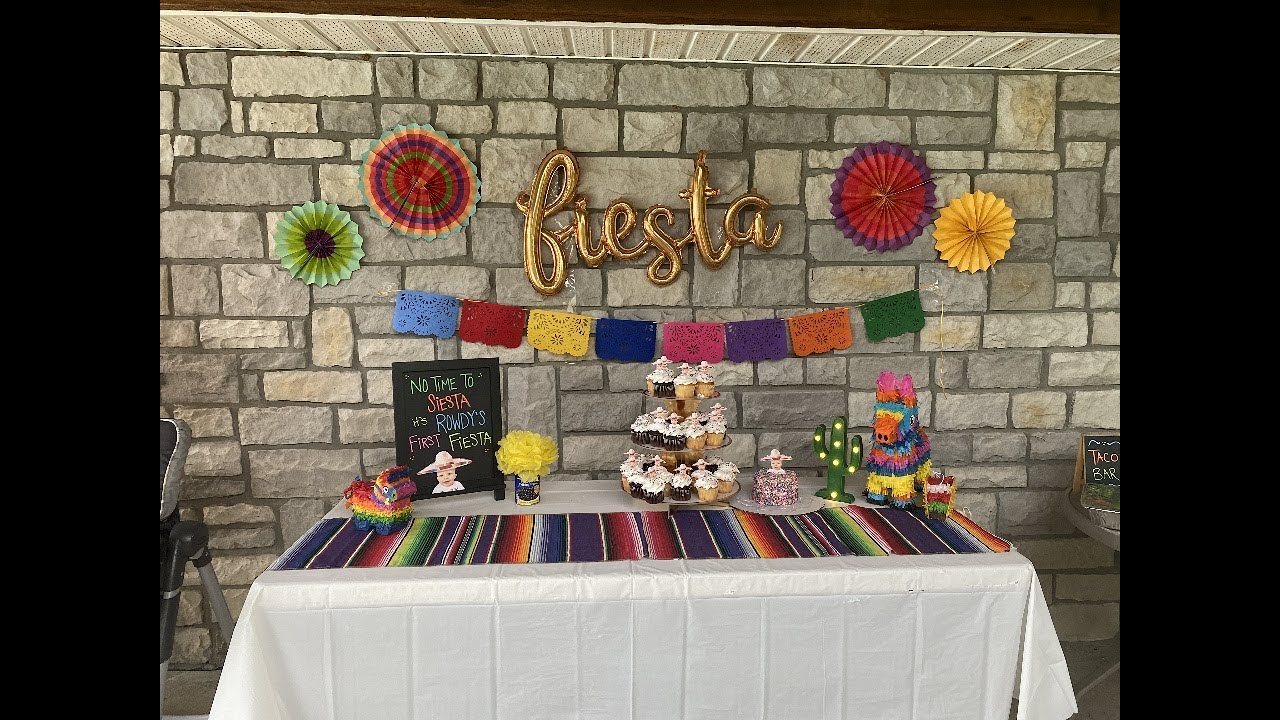 16 Pieces Fiesta Party Decorations Hispanic Heritage Month Decorations, 1 Serape Table Runner Review