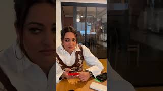 Huma Qureshi's MAGIC trick leaves Sonakshi Sinha SHOCKED! # #shorts #humaqureshi #sonakshisinha